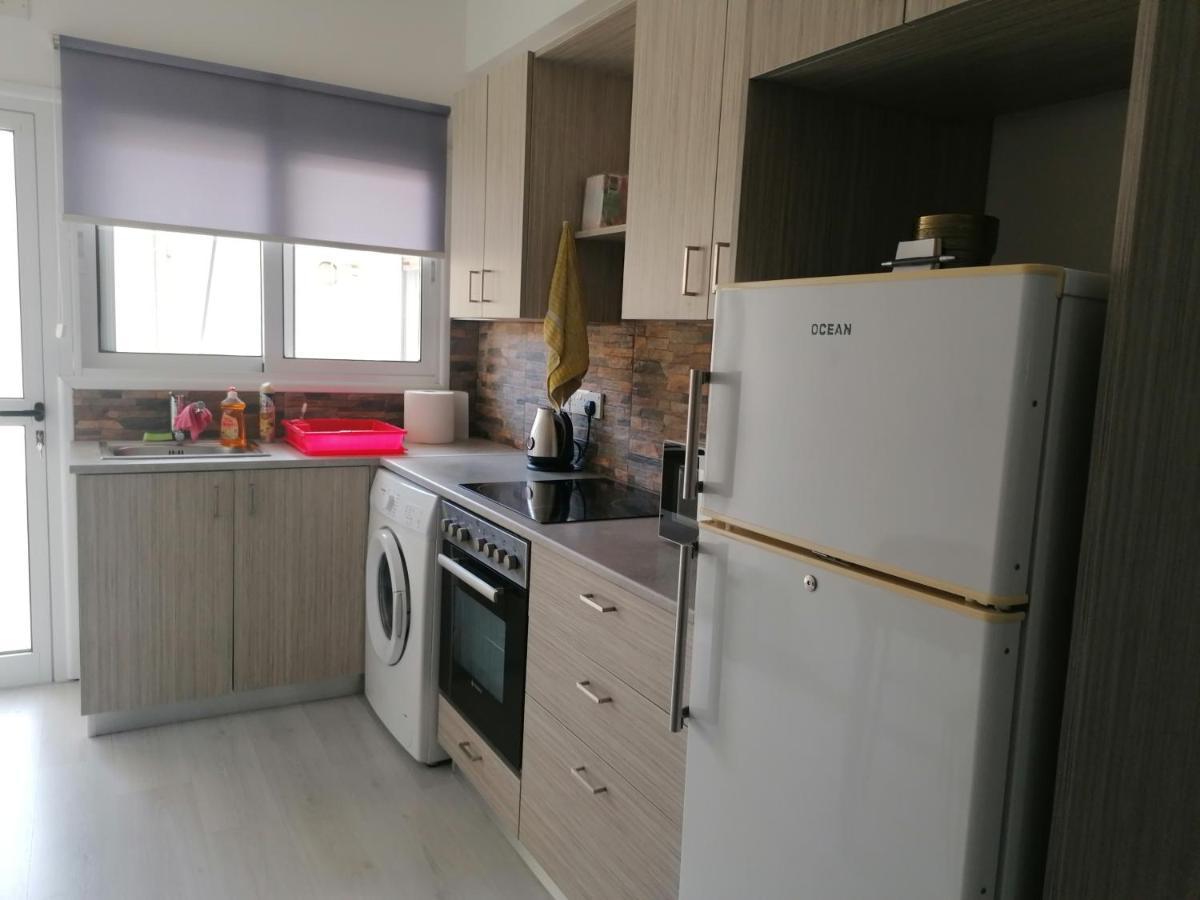 Elenas 1 Bedroom Apartment In Limassol Center 외부 사진