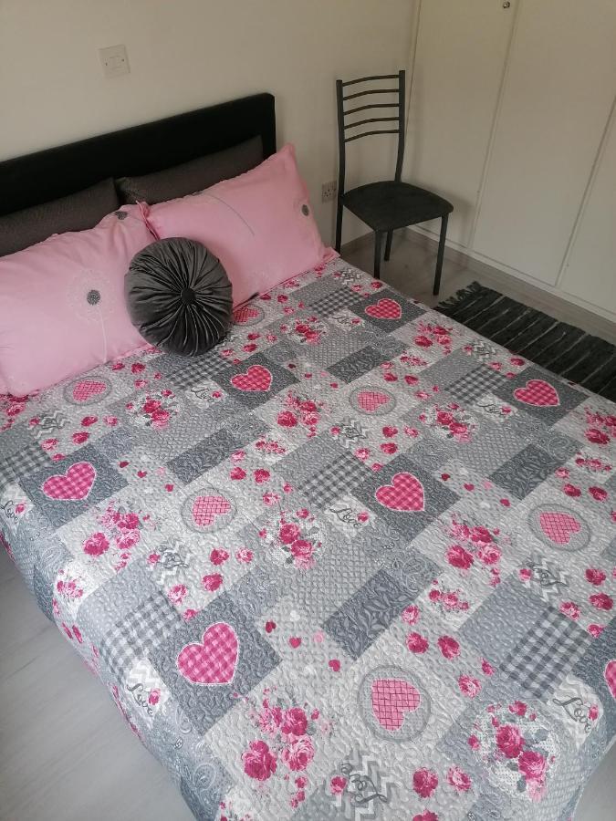 Elenas 1 Bedroom Apartment In Limassol Center 외부 사진