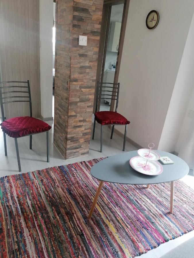 Elenas 1 Bedroom Apartment In Limassol Center 외부 사진
